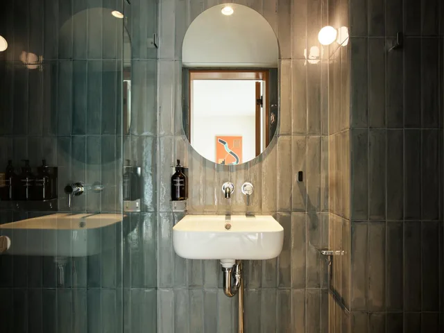 Oxford, Deluxe، Oxford House 6/6