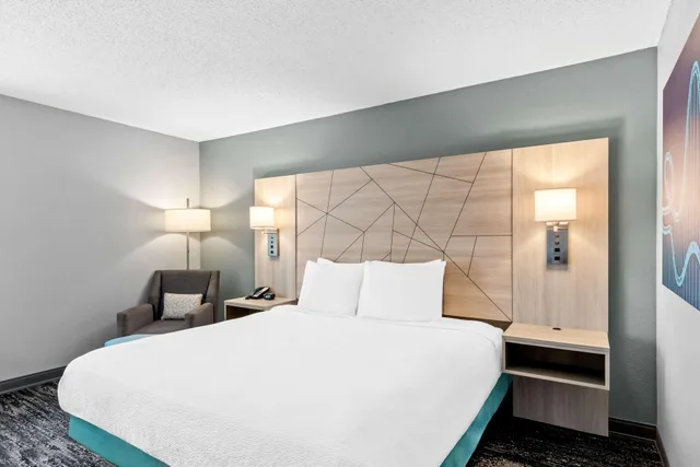 غرفة بسرير كينج لذوي الإعاقة، Best Western Doswell Hotel 1/10