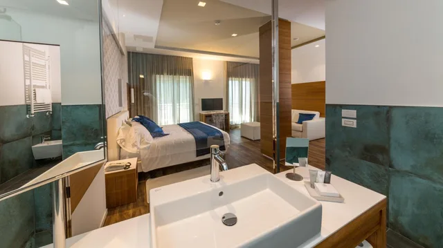جناح جونيور بإطلالة على البحر، Hotel Aurora 10/10