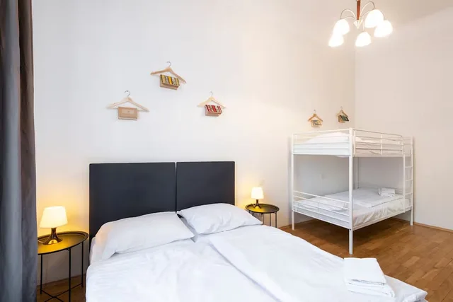 Mezzanine, 2 Bedrooms, Exclusive, Apartment, 5 Beds, Bunk Bed, Sofa, Hybernska Apartments 5/10