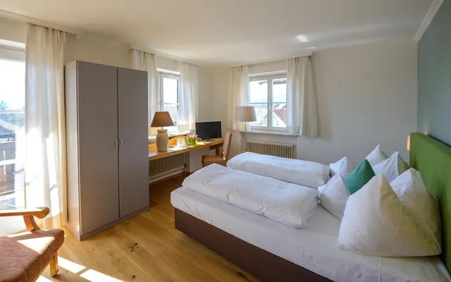 غرفة قياسية بسرير مزدوج، Hotel Walserwirt 2/5