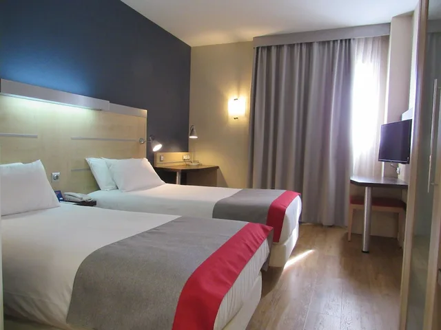 غرفة قياسية بسريرين منفصلين، HOLIDAY INN EXPRESS MADRID - ALCORCON 1/2