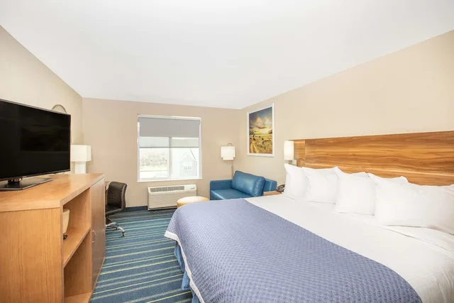 جناح بسرير كينج، Days Inn & Suites by Wyndham Kearney 2/7