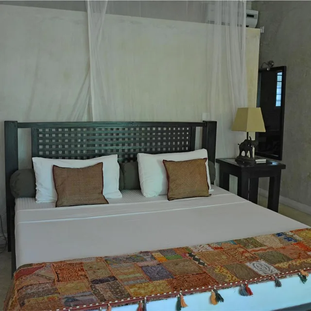 جناح بغرفتي نوم، Lawford S Hotel 6/10