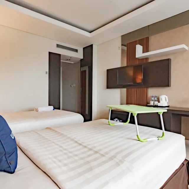 غرفة سوبيريور بسريرين منفصلين، Urbanview Hotel Newton Riau Bandung 3/10