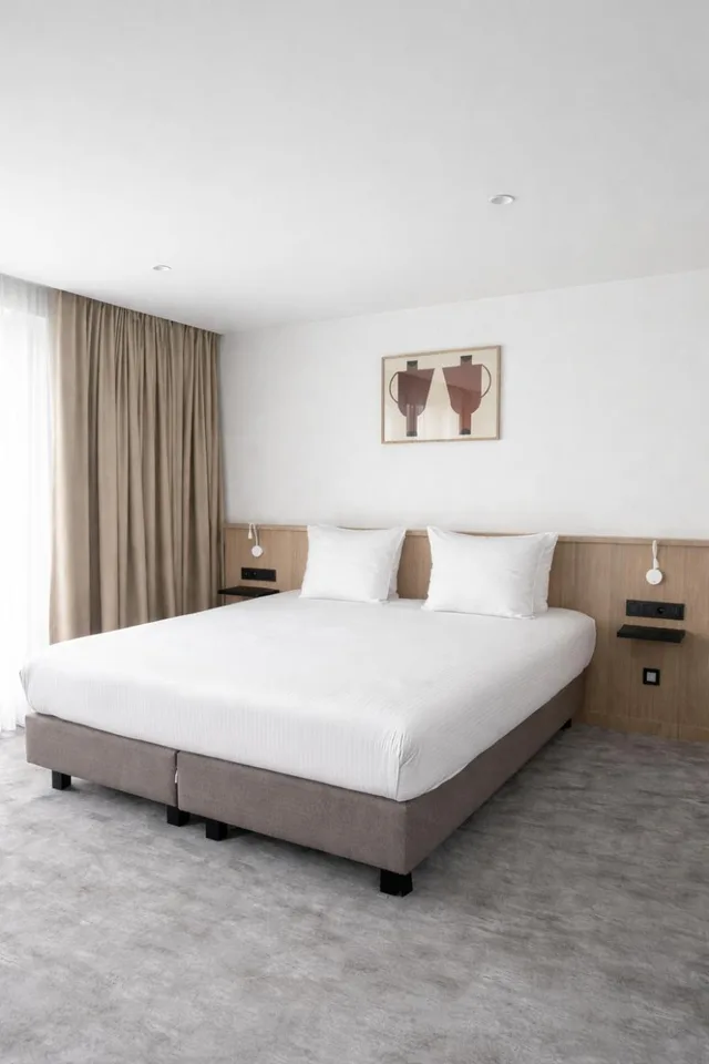 غرفة سوبيريور بسريرين منفصلين بإطلالة على المدينة، Hotel Le Bois de Bruges 3/9