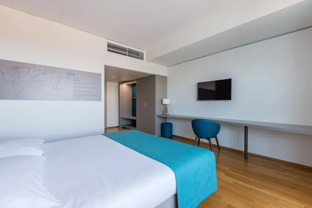 Superior, Queen Bed, Aquatis Hotel 5/10