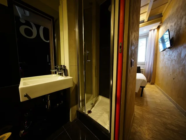 غرفة مفردة، Nerva Accommodation 9/11
