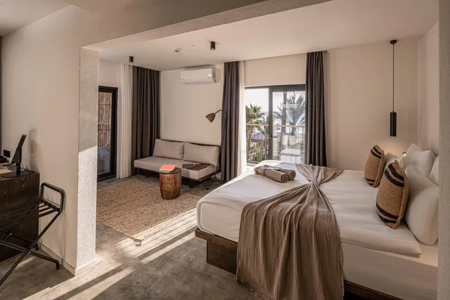 Deluxe, Double Bed, Lateral Side Sea View، Balmy Beach Resort Kemer 1/3