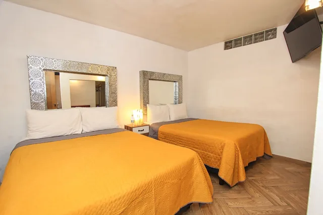 Design, 2 Double Beds، El Secreto 3/9