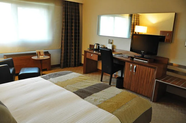غرفة سوبيريور بسرير كينج بإطلالة، Movenpick Hotel Izmir 4/4