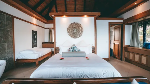Bure, King Bed، Koro Sun Resort 3/5
