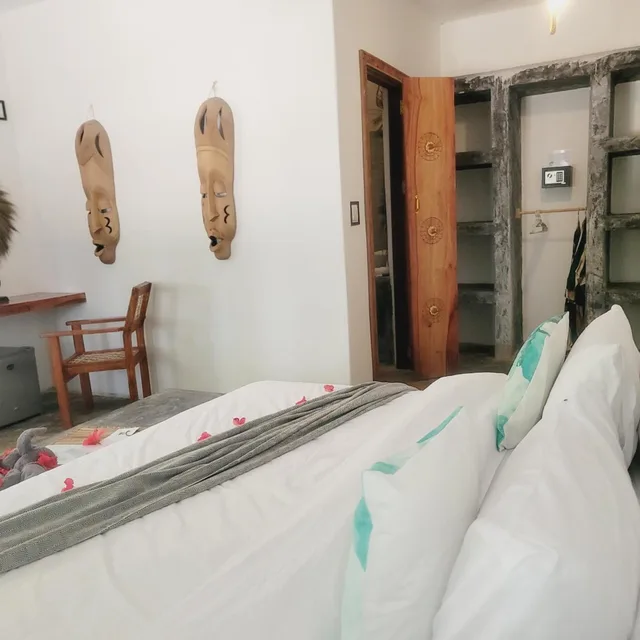 Deluxe, Double Bed, Balcony, Garden Beach Bungalows 3/10