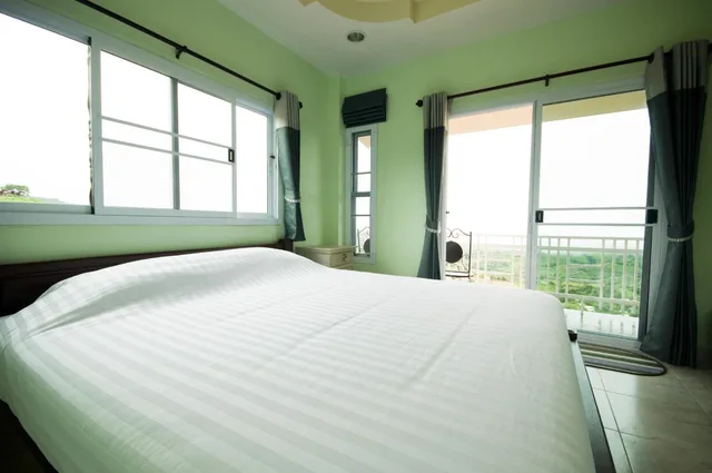 غرفة بسرير مزدوج بإطلالة على الجبل، Hotel Viewpoint Khao Koh 1/10