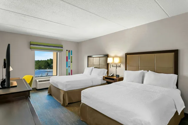 غرفة بسريرين كوين، Hampton Inn Suites Baltimore Woodlawn 2/4