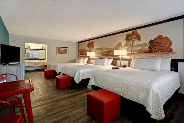 غرفة بسريرين كوين، Expedition Lodge 2/3