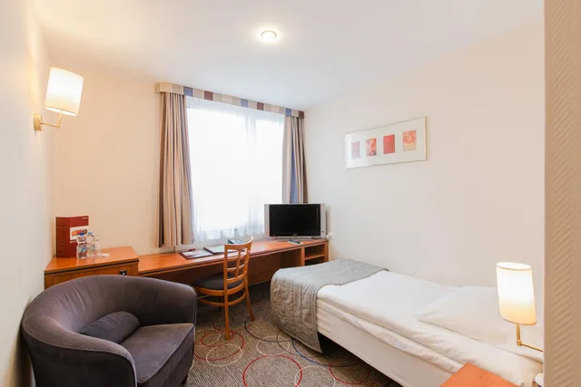Single Room, Qubus Hotel Glogow 5/9