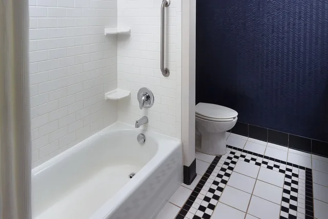 جناح بسرير كينج بغرفة نوم واحدة مع أريكة، Fairfield Inn And Suites Orlando At Seaworld 2/2