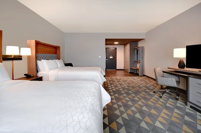 غرفة قياسية بسرير فردي، Holiday Inn Erie 3/10