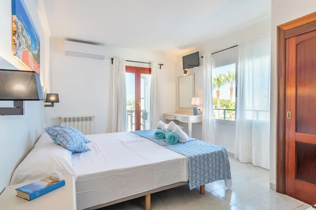غرفة سوبيريور بسريرين منفصلين بشرفة، Hotel Martorell 4/6