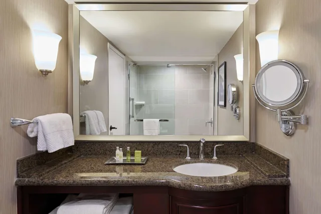 غرفة بسرير مزدوج، Doubletree By Hilton Salt Lake City Airport Formerly Hilton Salt Lake City Airport 3/4
