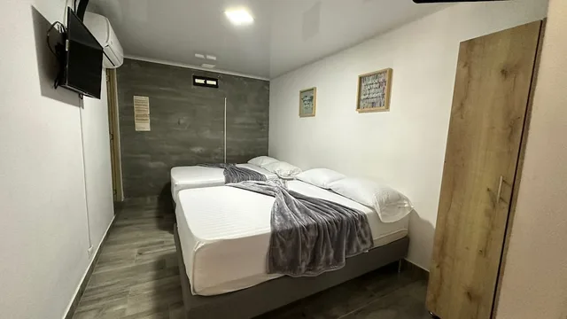 غرفة قياسية بسريرين منفصلين، Hotel Nakama 7/10
