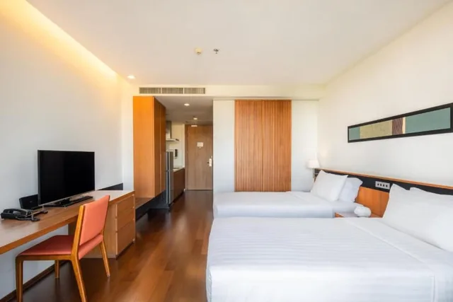 Deluxe, Twin Beds, Bathtub, Eastin Tan Hotel Chiang Mai 1/4