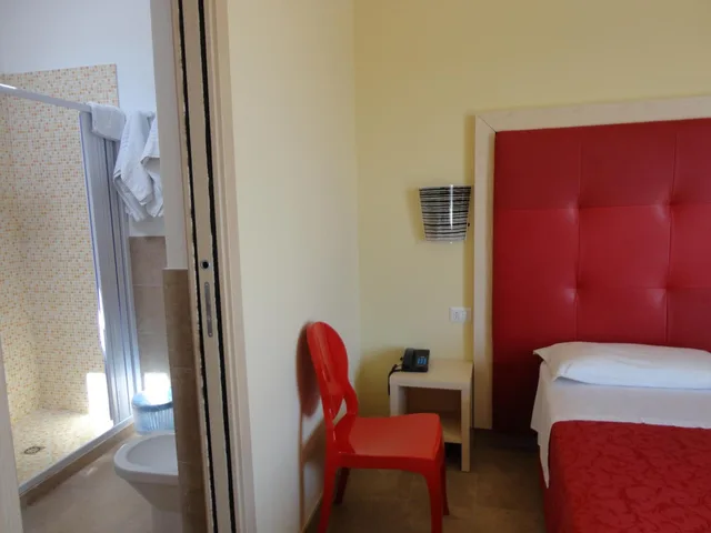 غرفة بسرير مزدوج بإطلالة على البحر، Hotel Sole 6/7