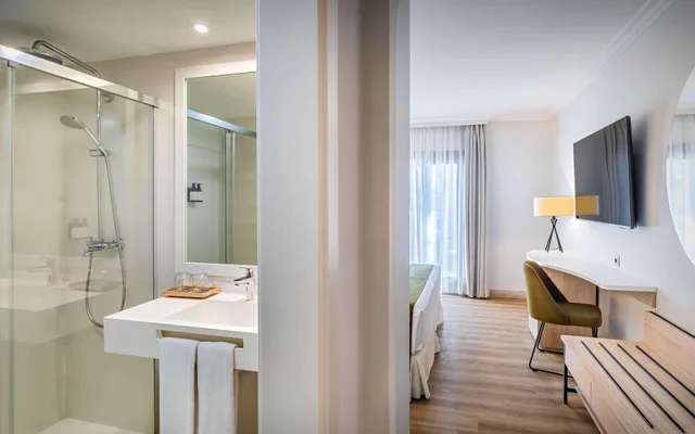 Room, Double Bed, Sofa, Balcony, Barcelo Isla Canela 5/6