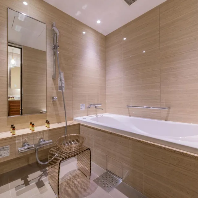 غرفة فاخرة بسرير كينج بإطلالة على النهر، Liber Hotel Osaka 1/1