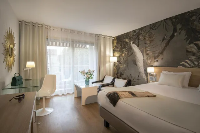 غرفة ديلوكس بسرير مزدوج، Chambord Hotel Menton 6/10
