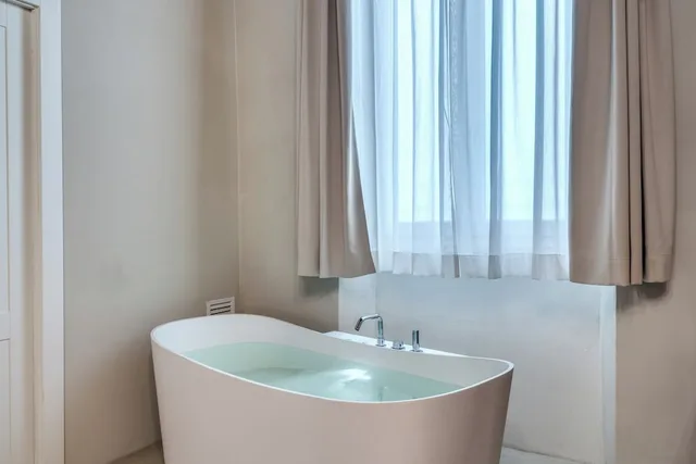 Room, Triple, Bathtub, Separate Building, Albergo Abruzzi 7/8