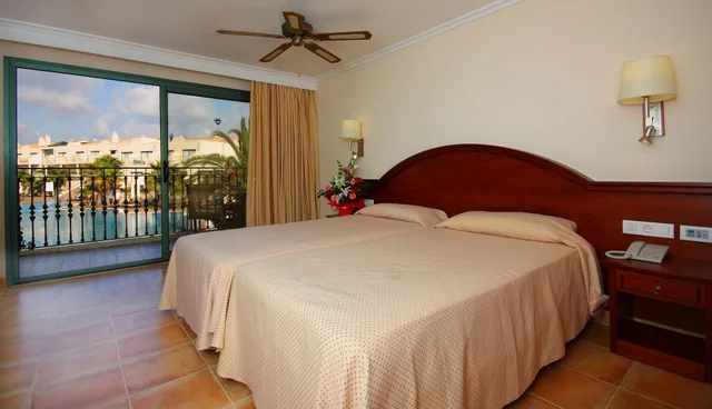 غرفة قياسية بسرير مزدوج بشرفة، Valentin Star Menorca - Adults Only 5/10