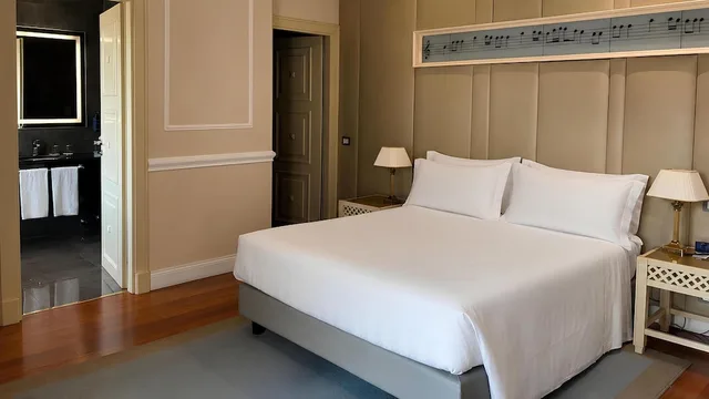 Suite, King Bed, Terrace, Radisson Blu Ghr Hotel Rome 2/8