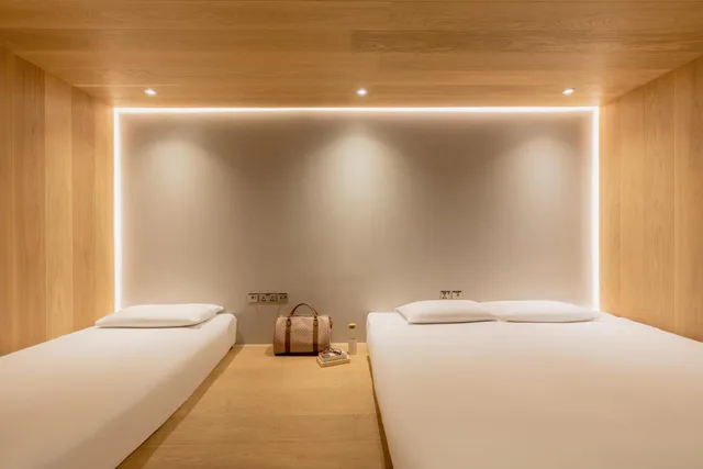 cocoon 4، Zedwell Piccadilly Circus 6/10