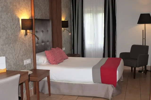 Superior, Twin Beds, Hotel Oromana 4/6