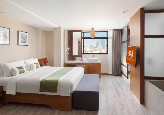 غرفة ديلوكس بسرير كينج، G Mekong Hotel 1/4