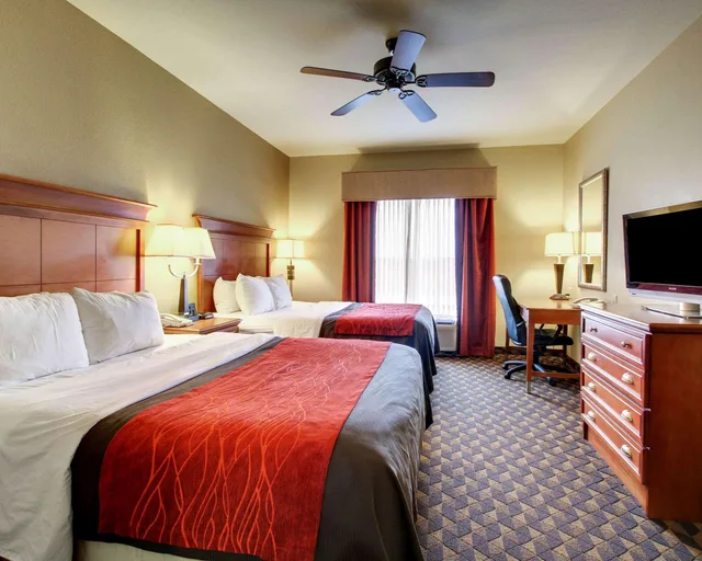 غرفة بسريرين كوين، Comfort Inn & Suites Clinton - Jackson West 1/5