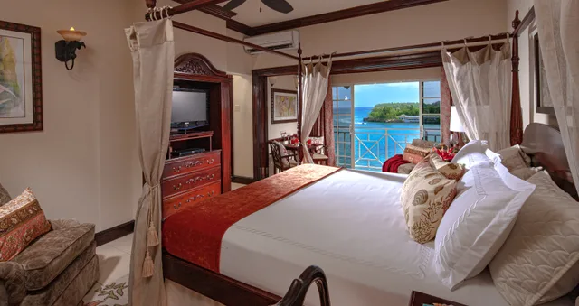 Monarch, Suite, Ocean Front, Butler، Sandals Royal Plantation - Adults Only 1/2