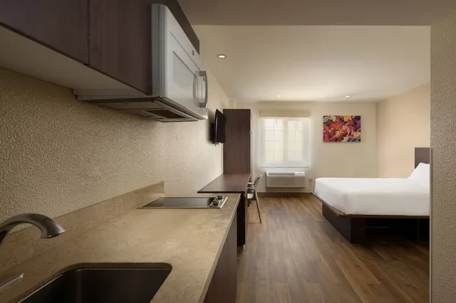 جناح بسرير كوين، Extended Suites Mexicali Catavina 10/10