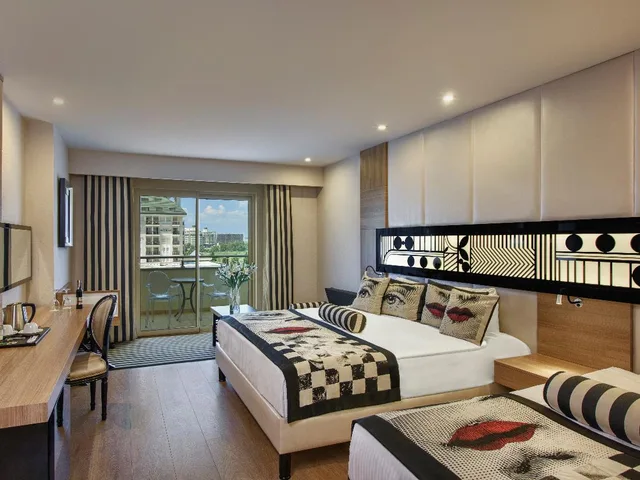غرفة متصلة عائلية بإطلالة على البحر، Delphin Imperial 1/2