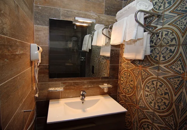 غرفة كومفورت بسريرين منفصلين بإطلالة على المدينة بغرفة نوم واحدة، Hotel Boutique Restorant Gloria 3/3