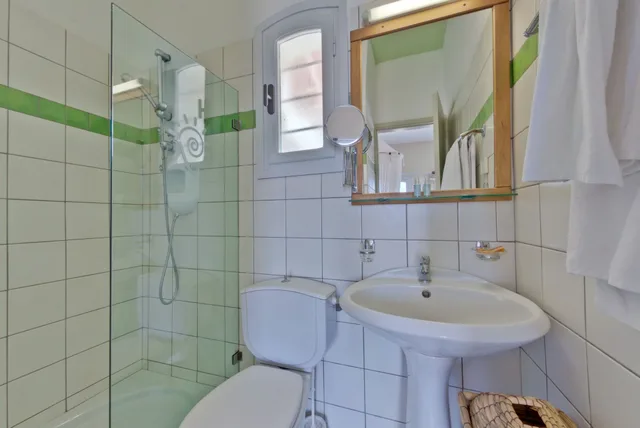 استوديو بسرير مزدوج بإطلالة على البحر، Adrakos Apartments 5/5