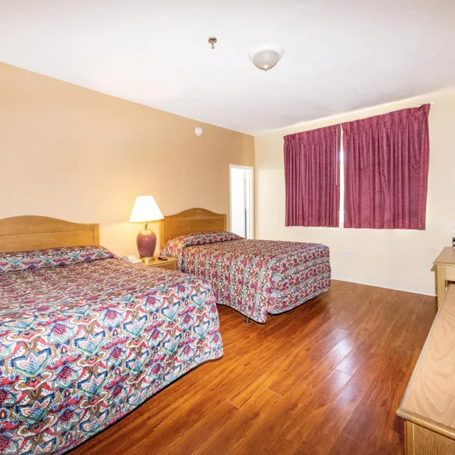 جناح بسرير مزدوج، Parisian Hotel South Beach 6/10