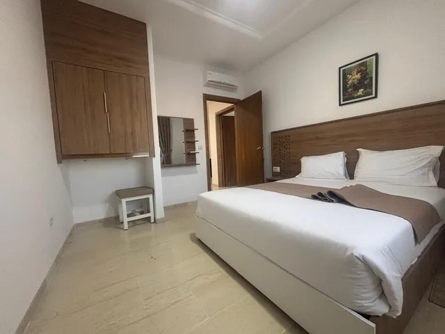 Family Suite, 1 Double and 3 Single Beds, Sea View، Al Baraka 2/10