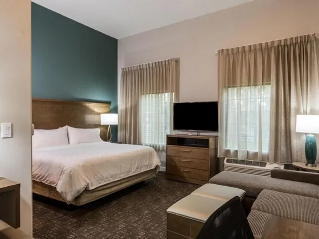 Suite, King Bed, Accessible, Staybridge Suites Houston East - Baytown 3/10