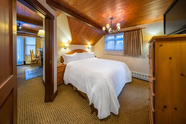 Loft, Family, Suite, Twin Beds, King Bed, King and Twin Beds، Post Hotel & Spa 1/2
