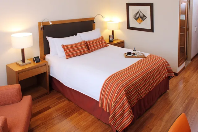 غرفة كلاسيكية بسرير كوين، InterContinental Cali 3/9