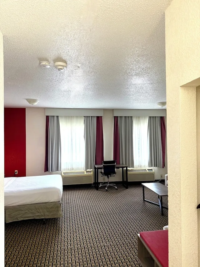 جناح بسرير كوين، Ramada by Wyndham Glendale Heights/Lombard 5/9
