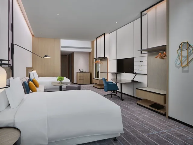 غرفة بريميوم بسريرين مزدوجين، Crowne Plaza Qidong 1/4